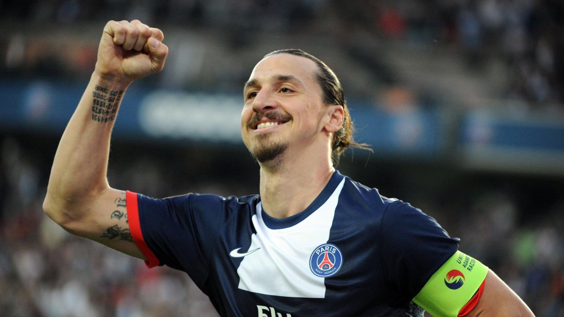 赛事中的友情与竞争：车队之间的微妙关系，赛事中的友情与竞争_车队之间的微妙关系